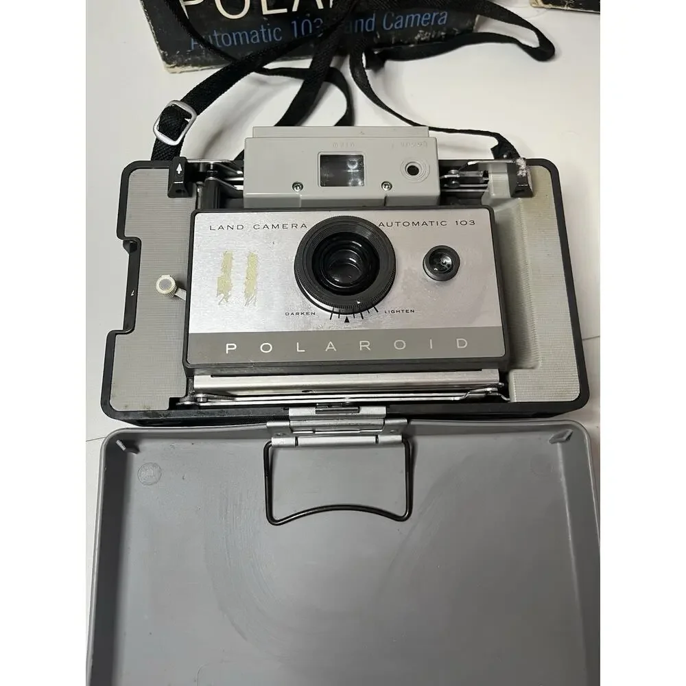 Polaroid automatic 230